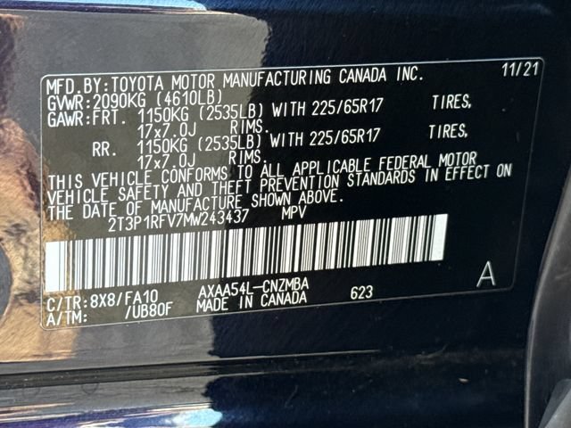Used 2021 Toyota RAV4 XLE w/ XLE Grade Weather Package AWD/4WD image 28