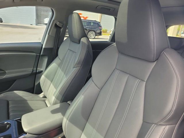 Certified 2025 Audi Q6 e-tron Premium Plus w/ Premium Plus RWD image 17