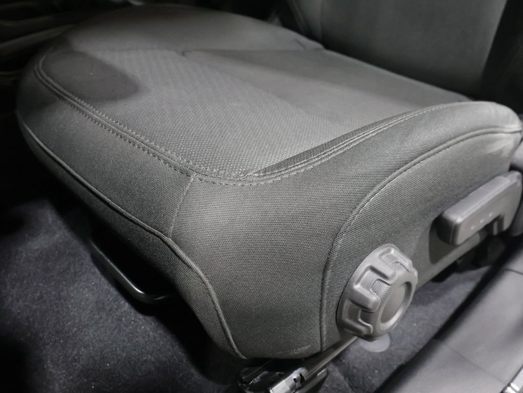 Used 2023 Jeep Wrangler Unlimited Sport AWD/4WD image 12