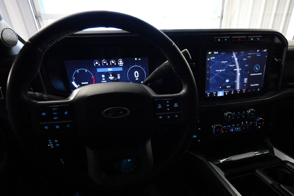 Used 2024 Ford F250 Lariat w/ Black Appearance Package AWD/4WD image 18