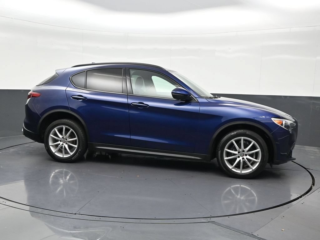 Used 2018 Alfa Romeo Stelvio Ti Sport AWD/4WD image 7