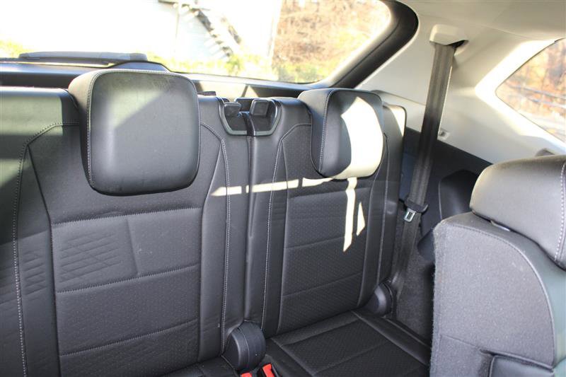 Used 2018 Volkswagen Tiguan SEL image 14