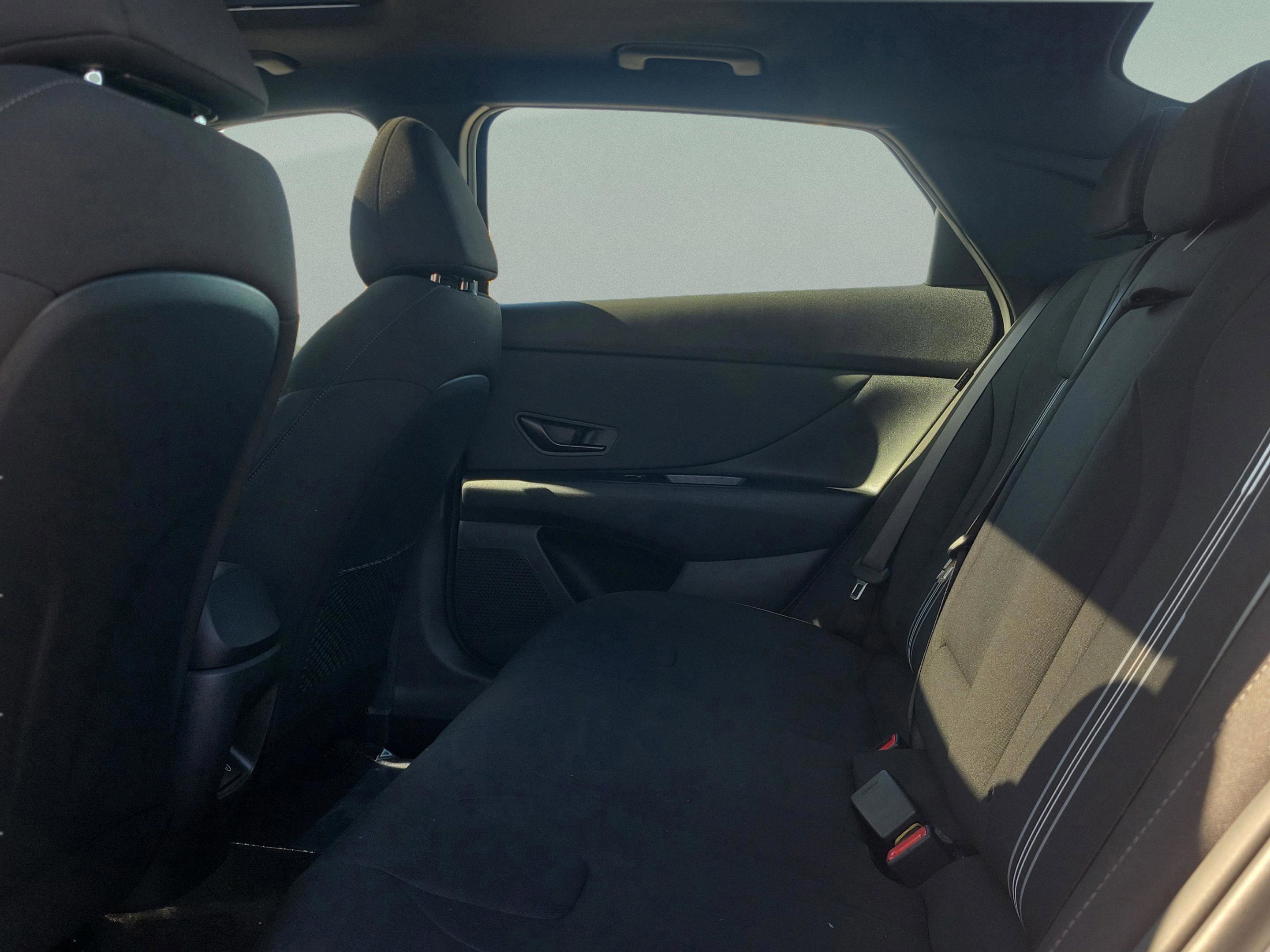 New 2026 Hyundai Elantra SEL Sport image 33