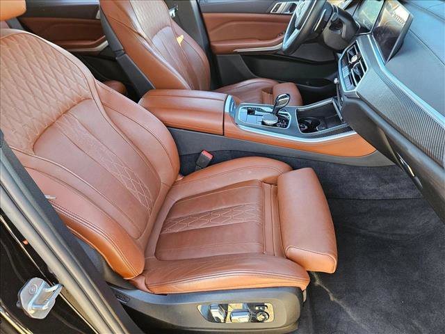 Used 2022 BMW X5 M50i image 19