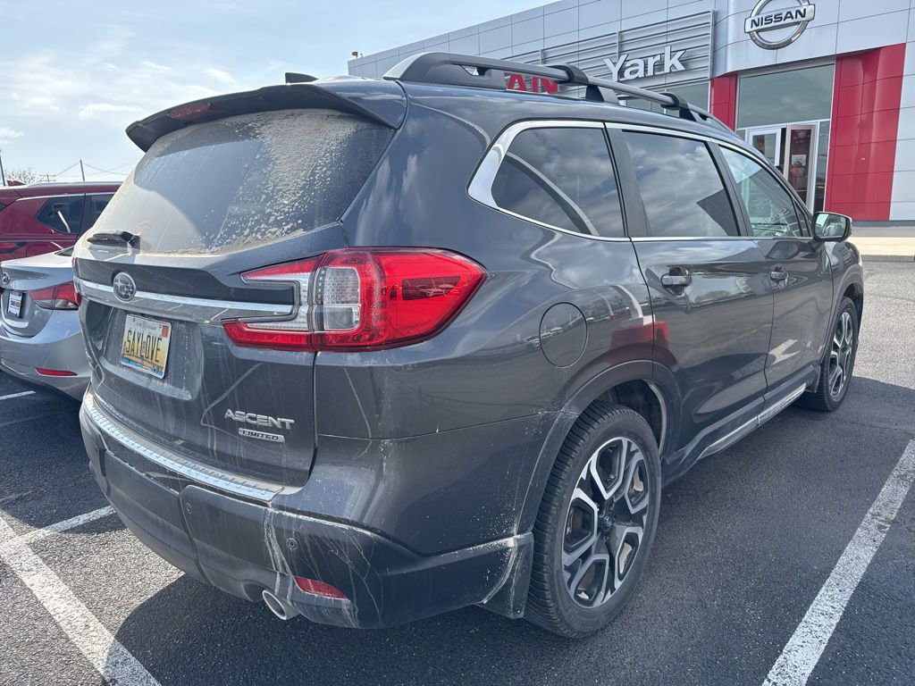 Used 2023 Subaru Ascent Limited w/ Technology Package AWD/4WD image 4