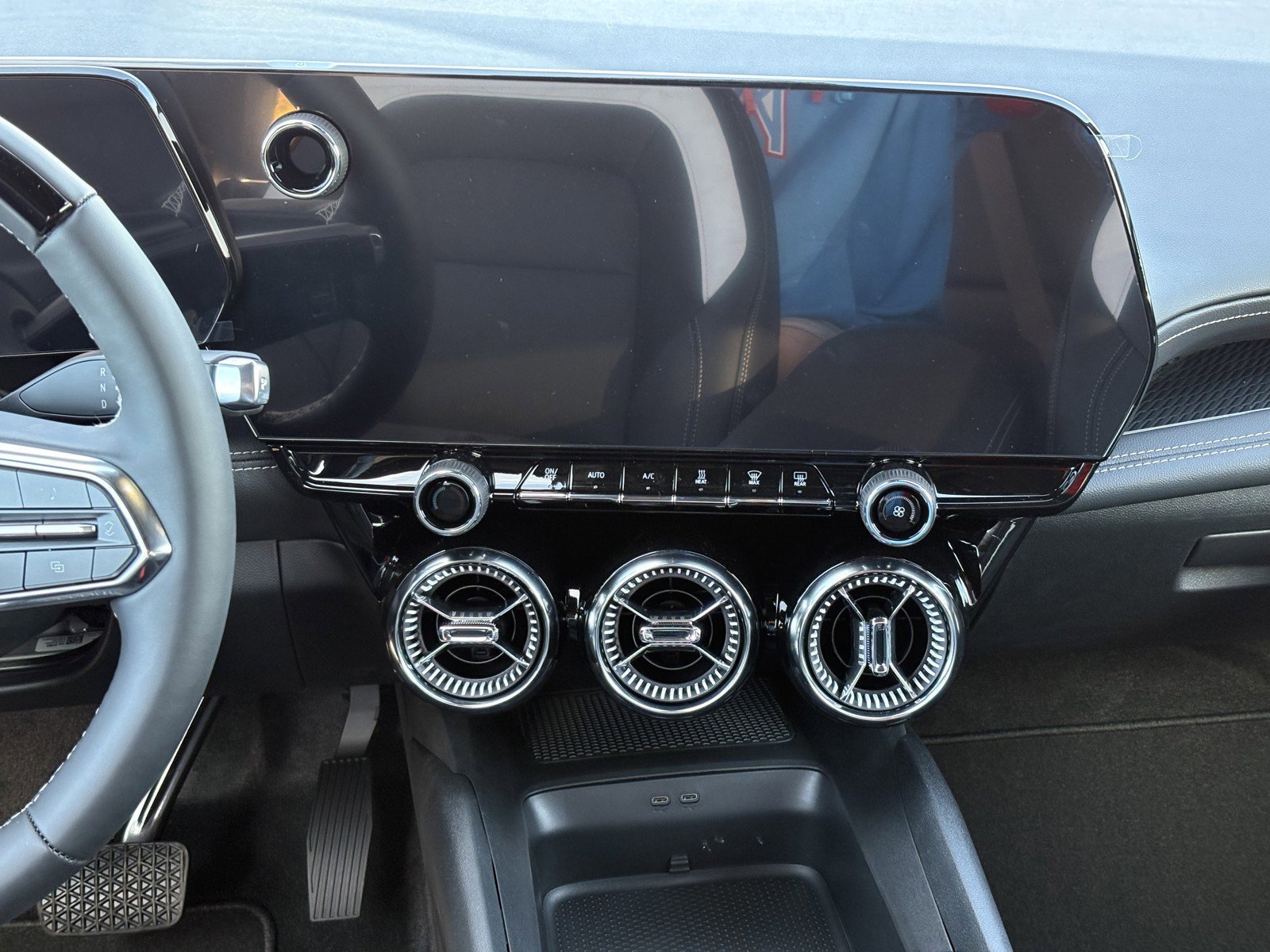 New 2026 Chevrolet Blazer EV LT w/ Super Cruise Package FWD image 15