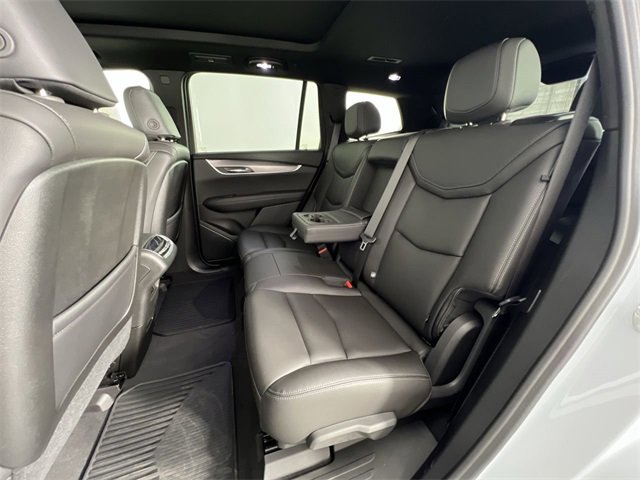 Certified 2025 Cadillac XT6 Luxury image 26