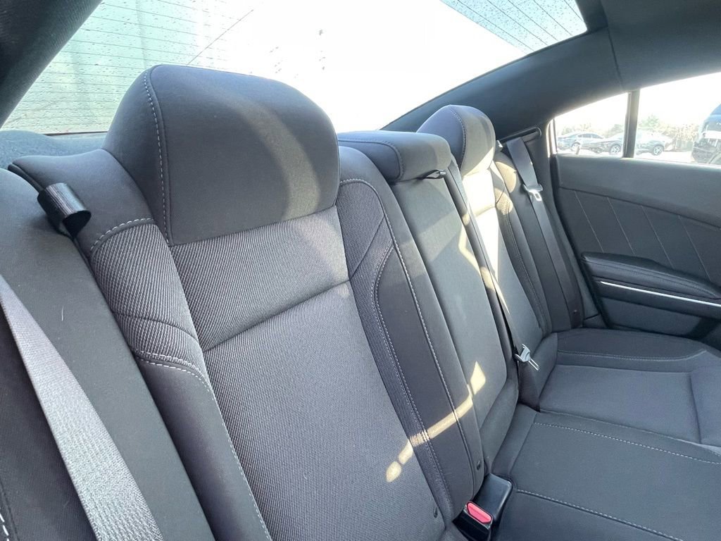 Used 2019 Dodge Charger SXT image 28