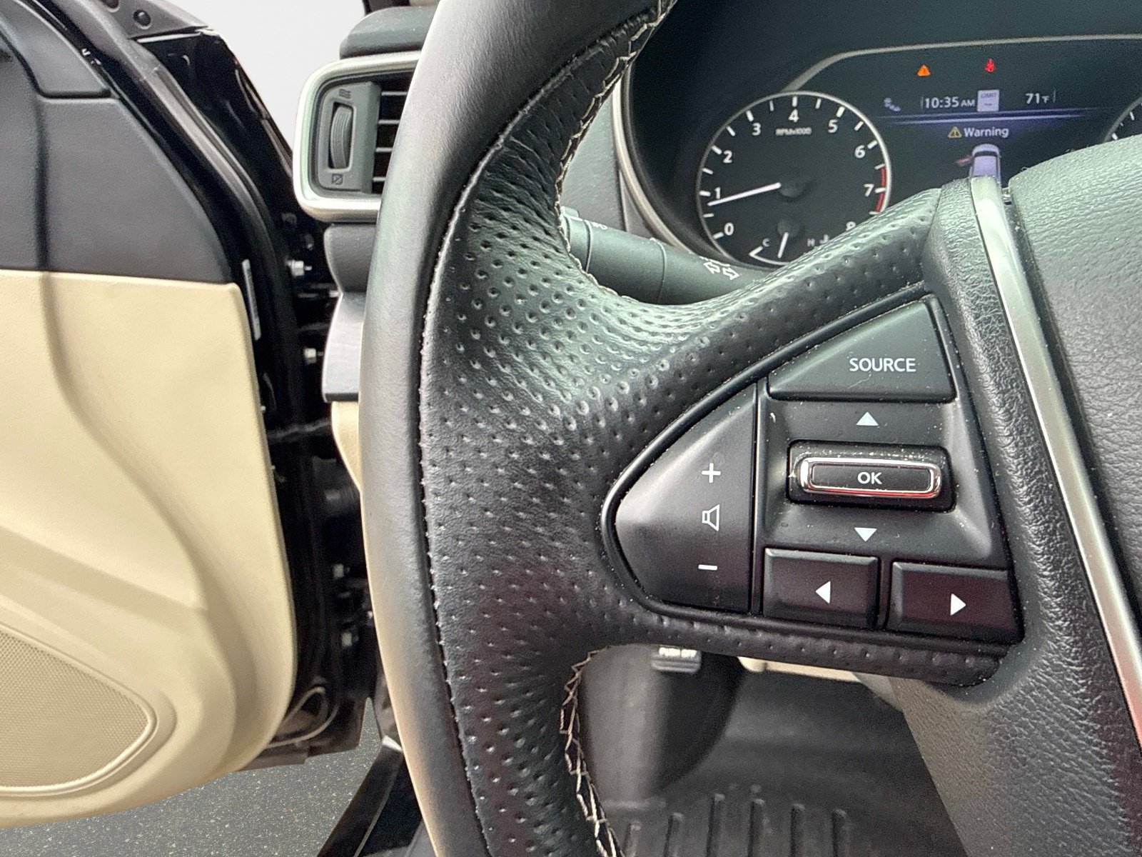 Used 2023 Nissan Maxima Platinum w/ Sport Mat Group FWD image 24