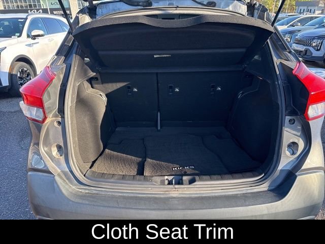 Used 2019 Nissan Kicks SV image 11