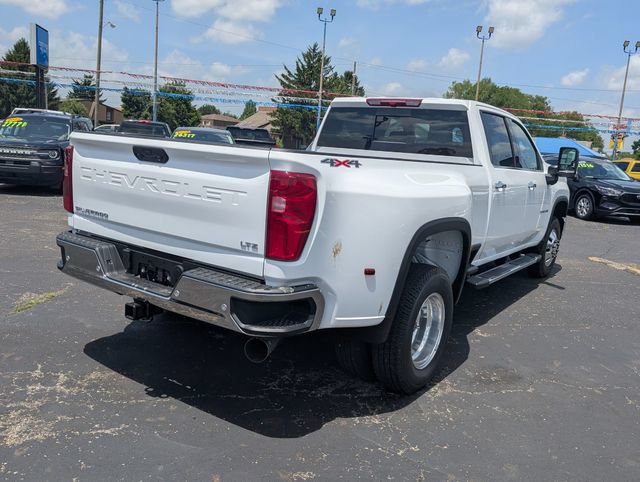 New 2026 Chevrolet Silverado 3500 LTZ w/ LTZ Plus Package AWD/4WD image 7