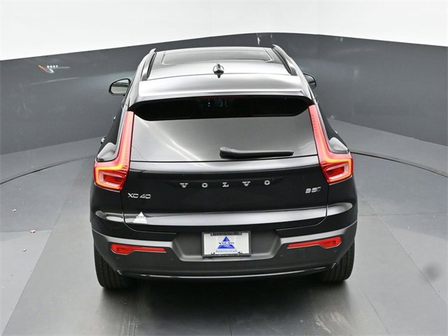 Used 2024 Volvo XC40 B5 Plus w/ Climate Package image 47