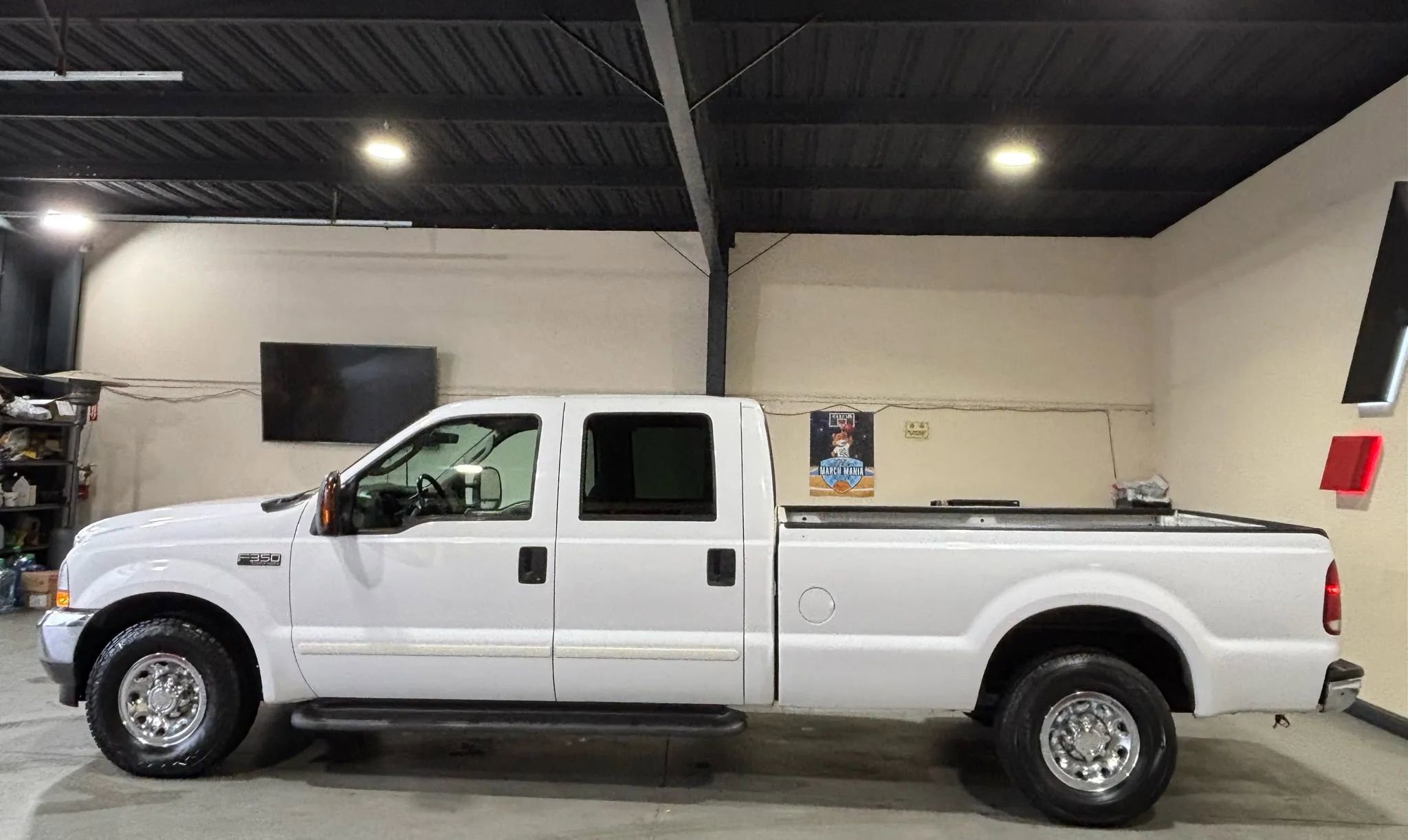 Used 2003 Ford F350 XLT image 5
