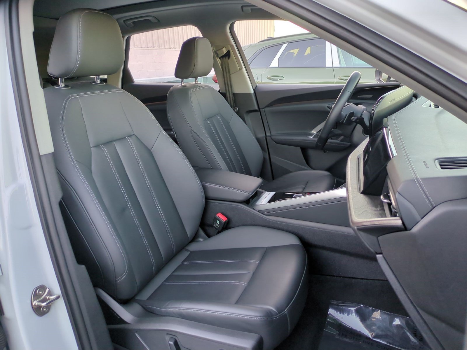 Used 2025 Audi Q5 Premium Plus w/ Premium Plus AWD/4WD image 27