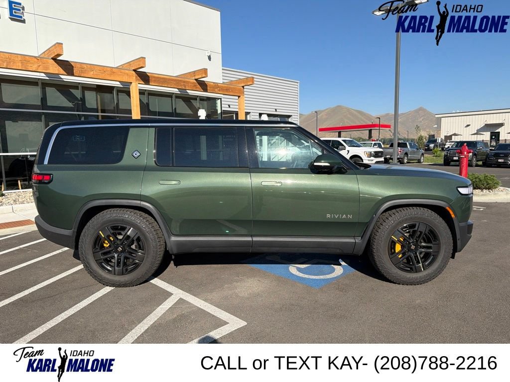 Used 2023 Rivian R1S Adventure AWD/4WD image 5