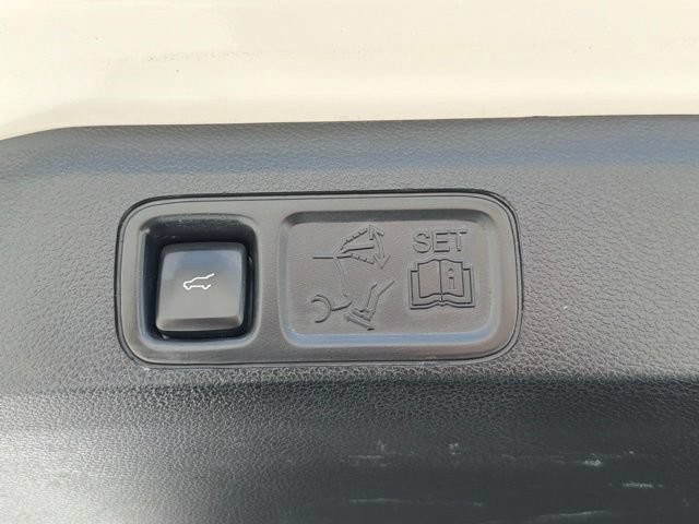 Used 2021 Ford Expedition Limited RWD image 16