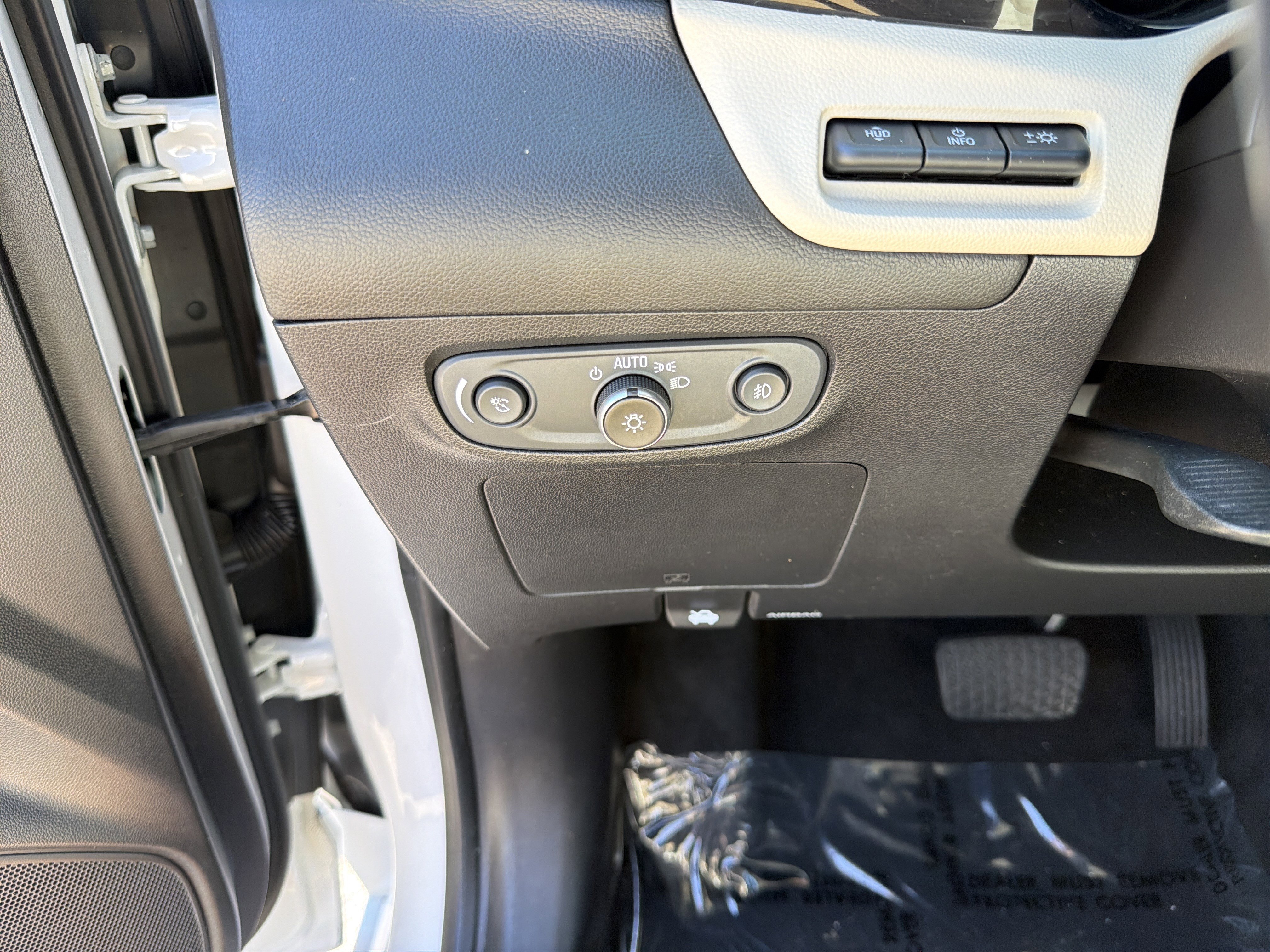 Used 2020 Buick Encore GX Select w/ Advanced Technology Package image 34