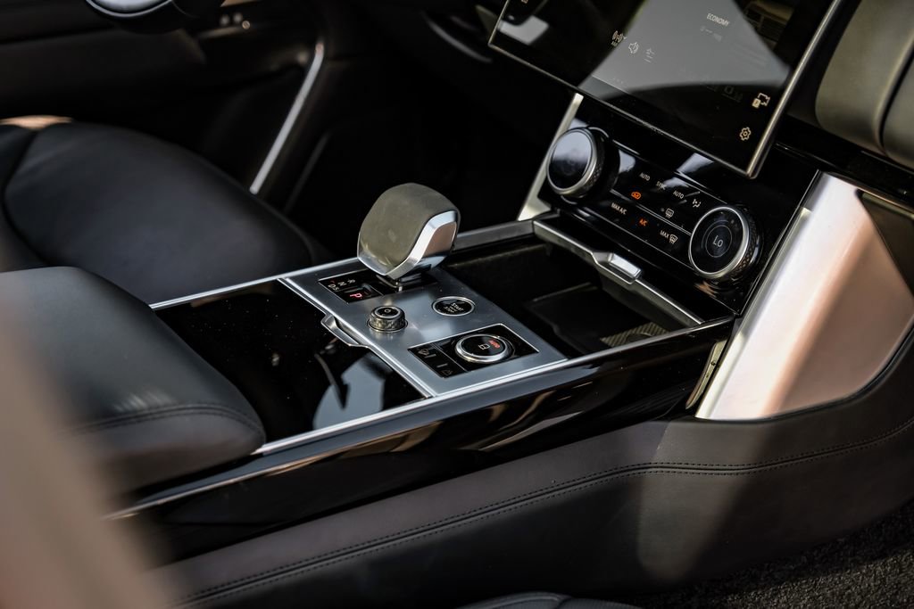 Used 2023 Land Rover Range Rover SE image 22