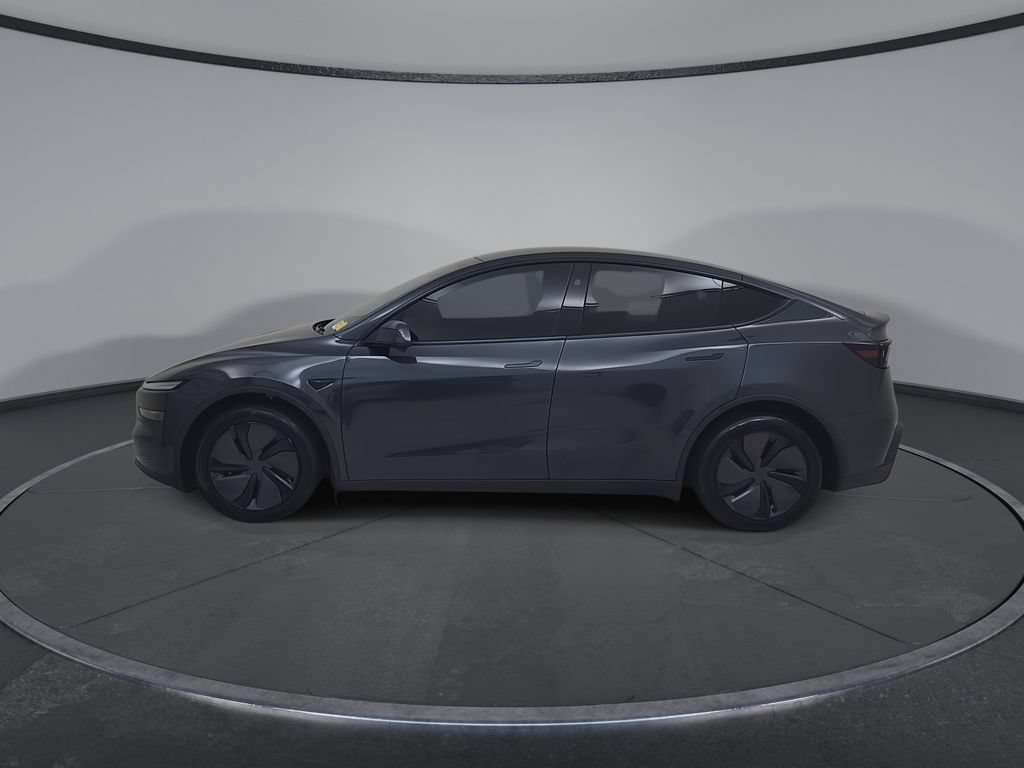 Used 2026 Tesla Model Y AWD image 9