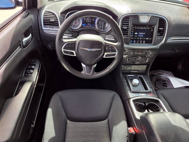 Used 2020 Chrysler 300 Touring w/ Sport Appearance Package RWD image 13