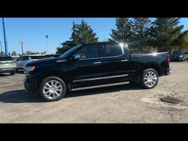 Used 2022 Chevrolet Silverado 1500 High Country w/ High Country Premium Package image 29
