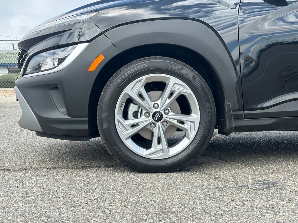 Used 2022 Hyundai Kona SEL w/ Cargo Package image 11