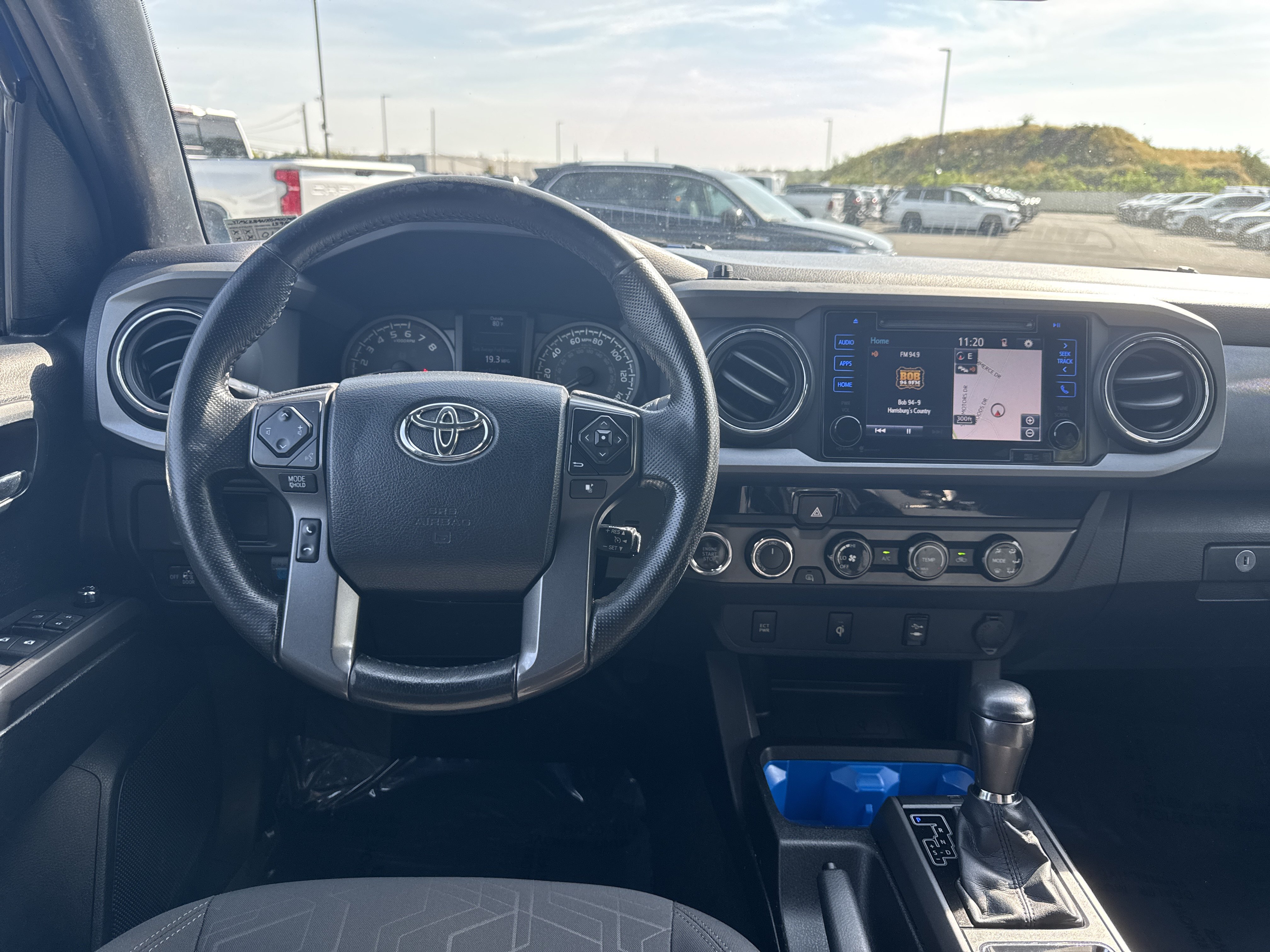 Used 2016 Toyota Tacoma TRD Off-Road w/ Towing Package AWD/4WD image 2