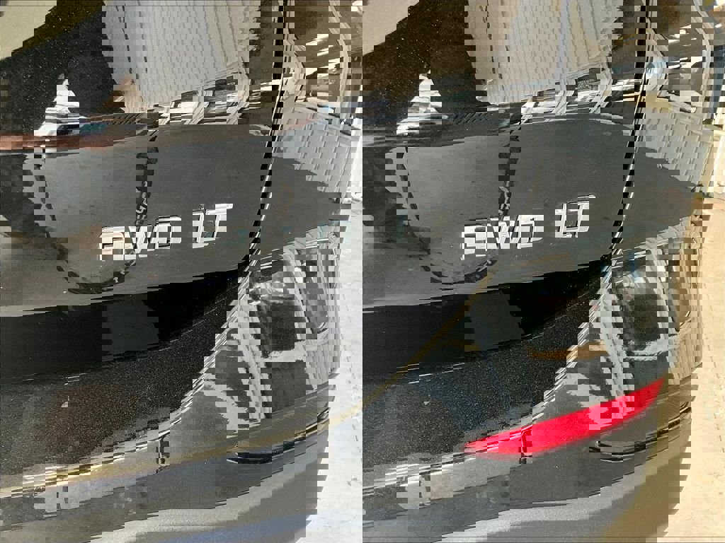 Used 2022 Chevrolet Equinox LT image 28