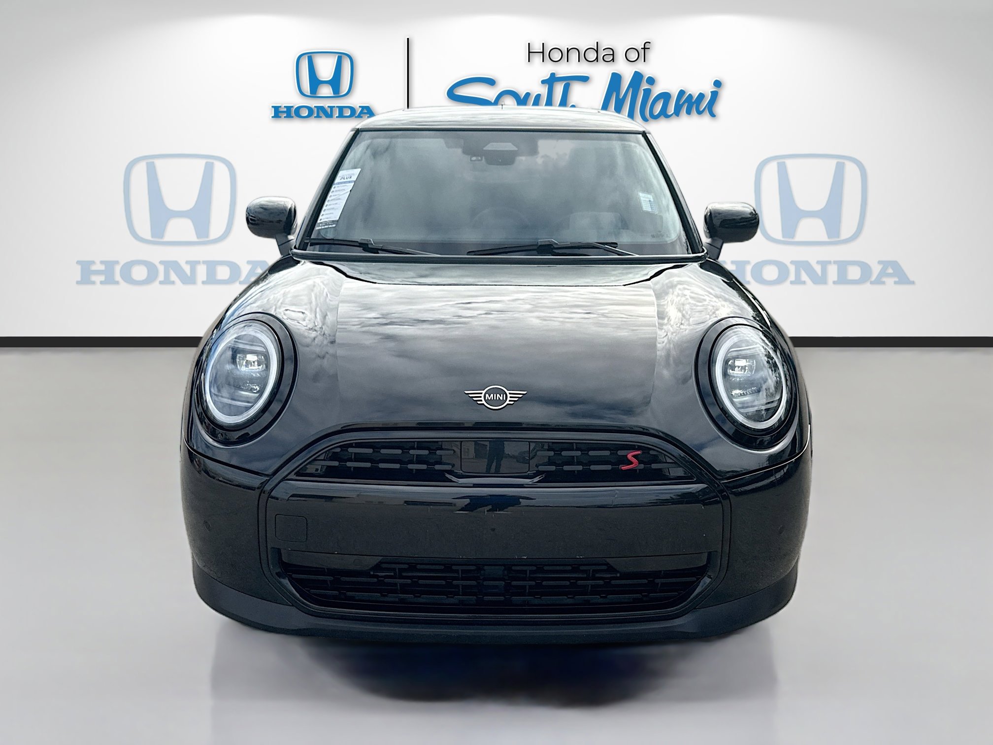 Used 2025 MINI Cooper S image 2
