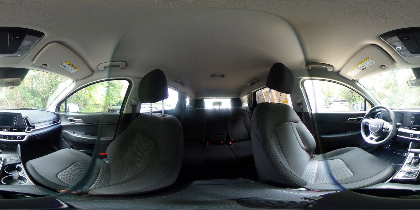 Used 2025 Kia Sportage LX image 41