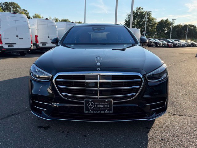 Used 2023 Mercedes-Benz S 500 4MATIC image 2