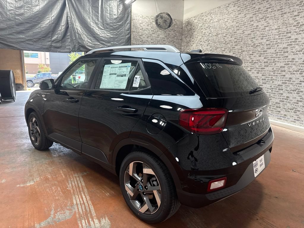 New 2026 Hyundai Venue SEL FWD image 5