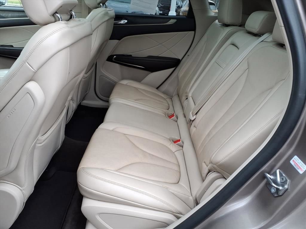 Used 2018 Lincoln MKC Reserve w/ Lincoln MKC Climate Package image 5