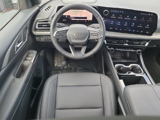 New 2027 Chevrolet Traverse LT w/ Midnight/Sport Edition FWD image 16