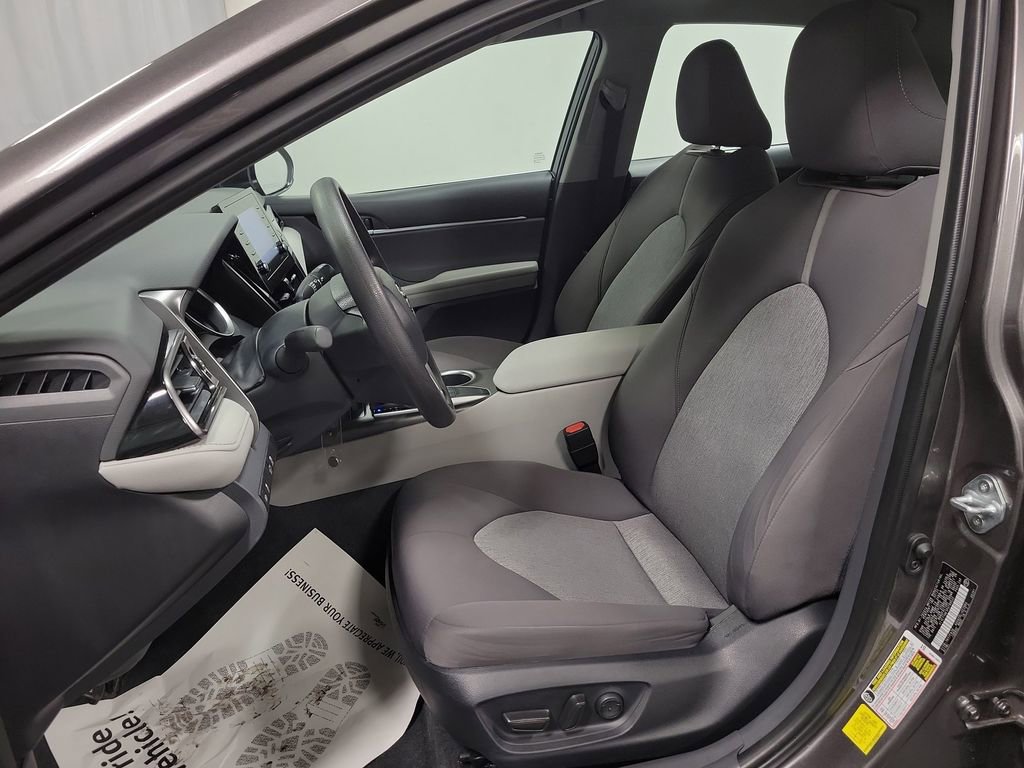 Used 2023 Toyota Camry LE image 13