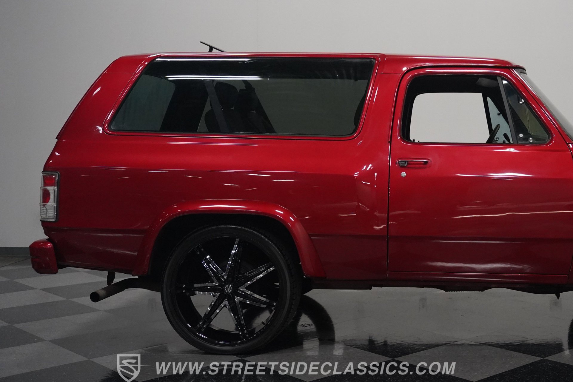 Used 1992 Dodge Ramcharger 2WD image 31