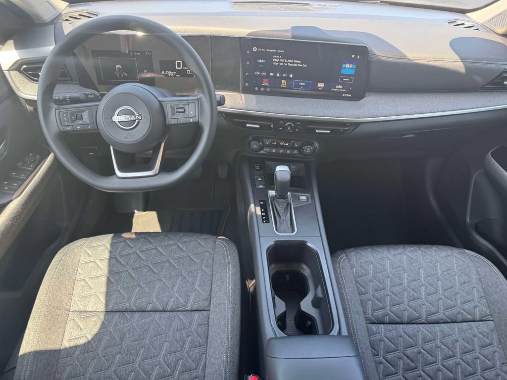 Used 2026 Nissan Kicks SV w/ SV Premium Package AWD/4WD image 12