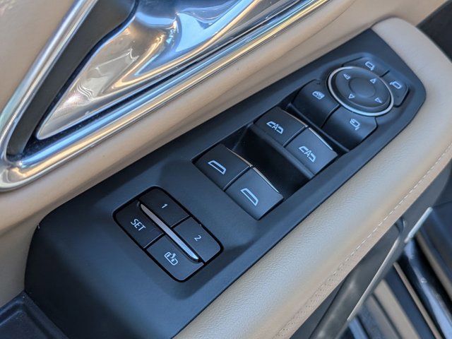 Used 2023 Chevrolet Suburban Premier AWD/4WD image 12