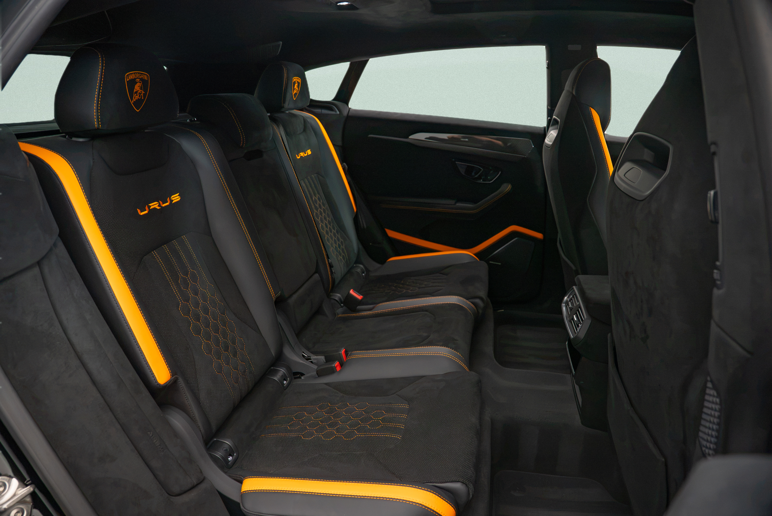 Used 2024 Lamborghini Urus Performante AWD/4WD image 18