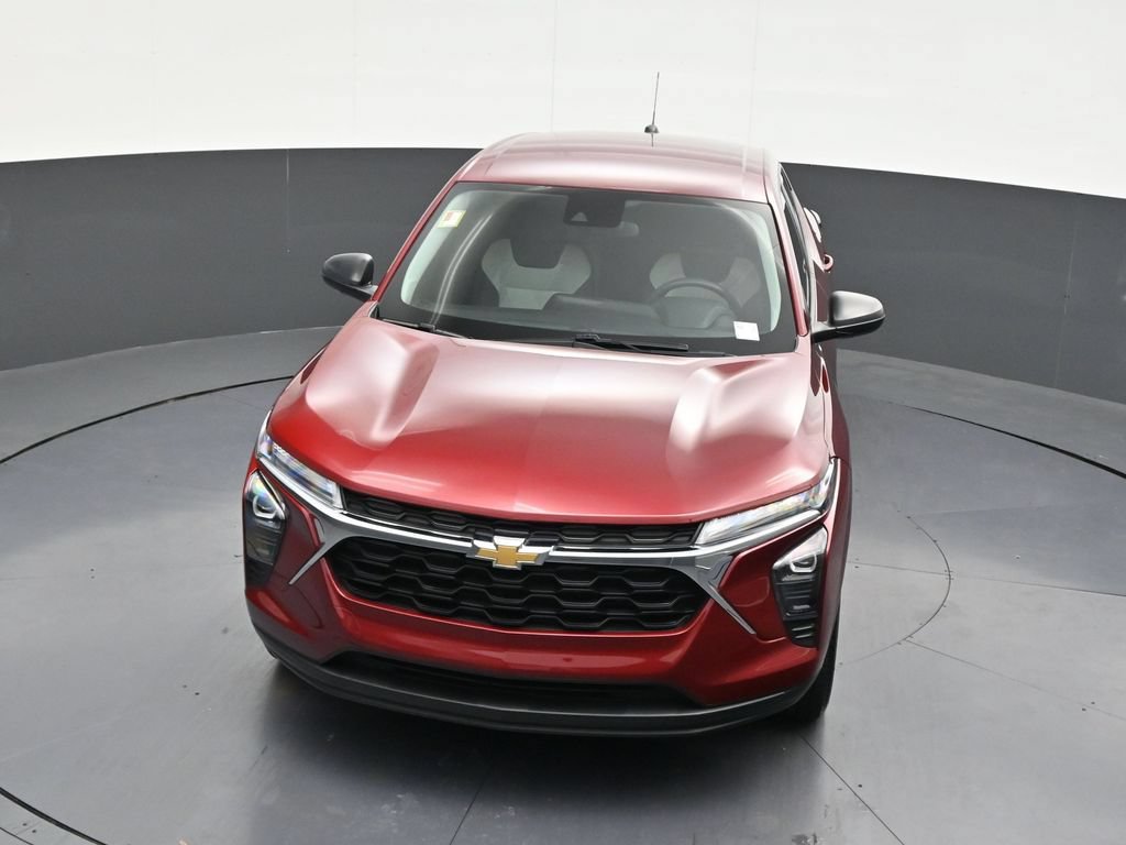 Used 2024 Chevrolet Trax LS FWD image 23