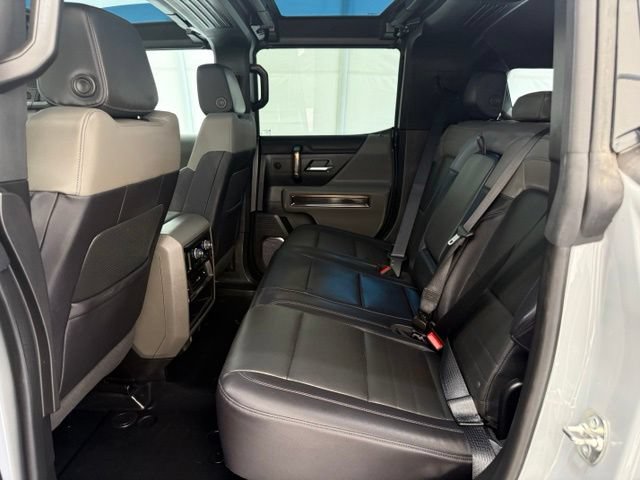 Used 2025 GMC Hummer EV 2X AWD/4WD image 17