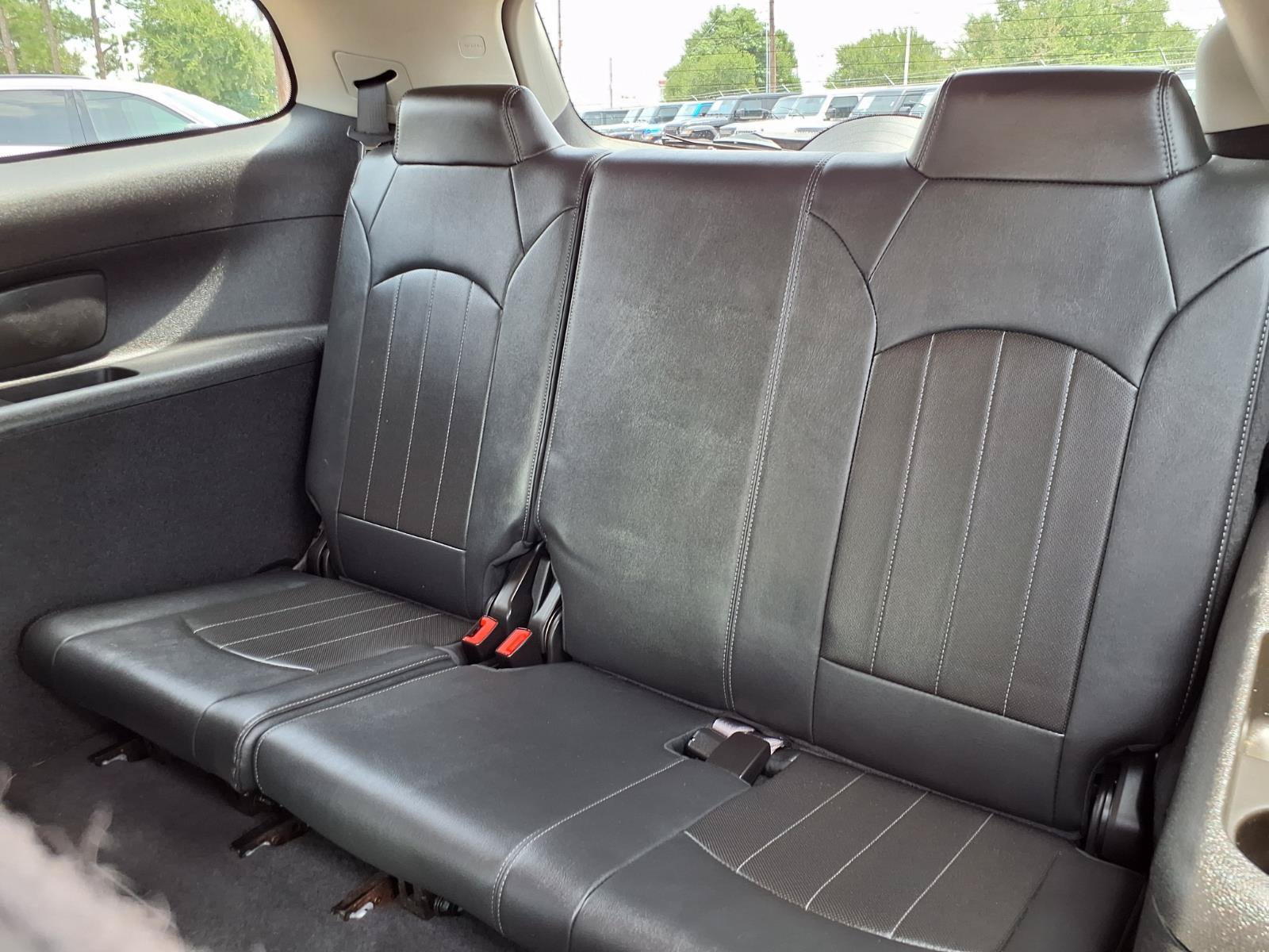 Used 2017 Buick Enclave Leather w/ Enclave Tuscan Edition FWD image 19