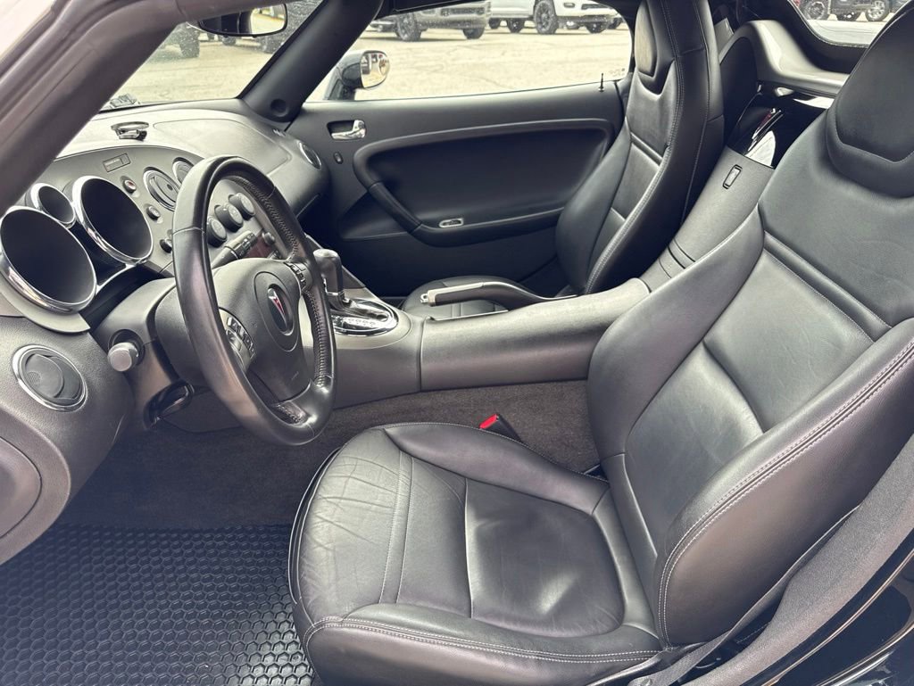Used 2007 Pontiac Solstice Convertible w/ Premium Package RWD image 38