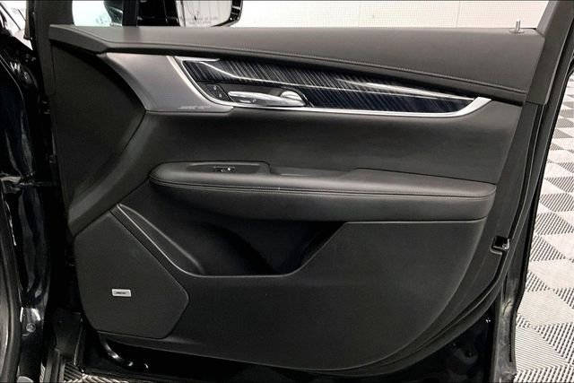 Used 2023 Cadillac XT6 Premium Luxury image 22