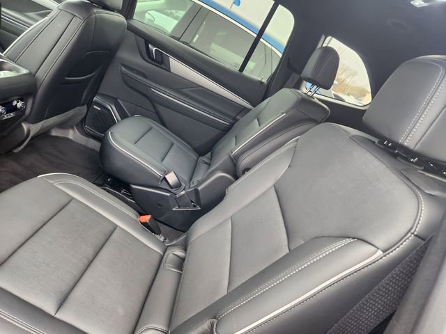 Used 2025 Buick Enclave Preferred image 6