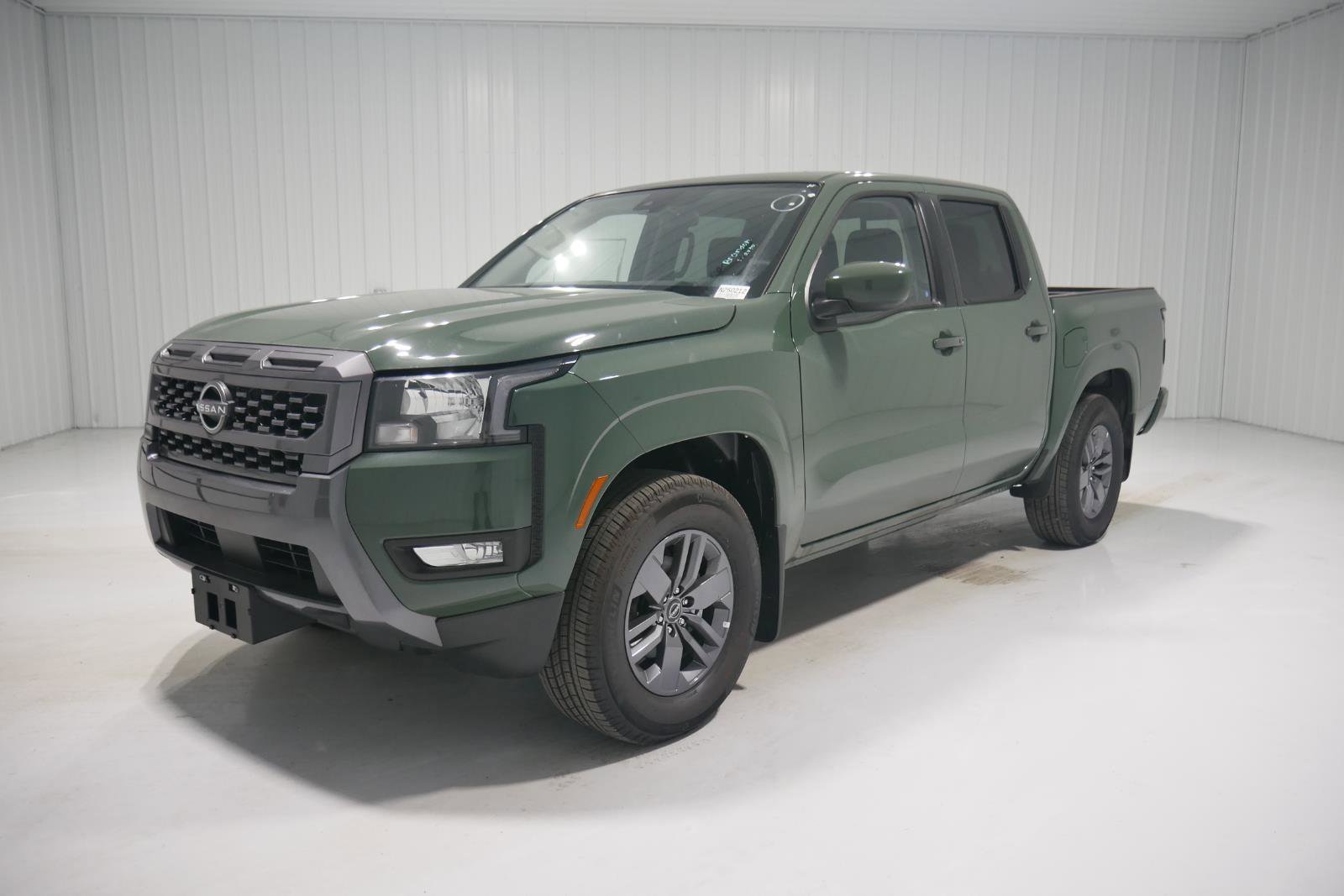 New 2025 Nissan Frontier SV w/ SV Convenience Package