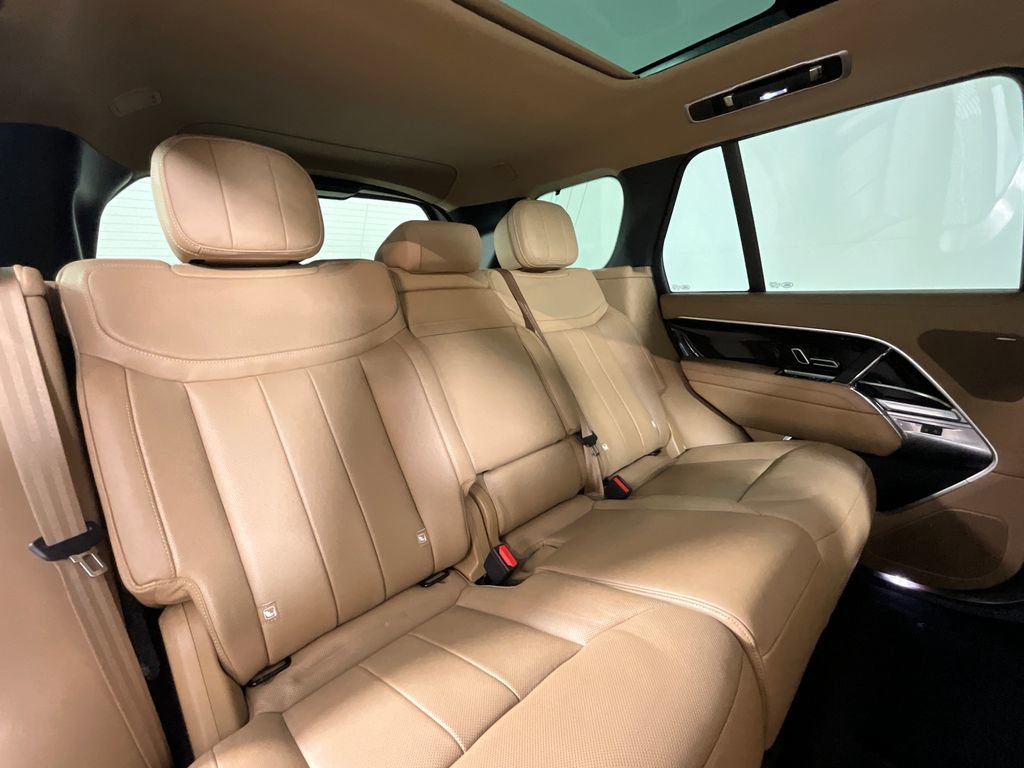 Certified 2023 Land Rover Range Rover SE AWD/4WD image 22