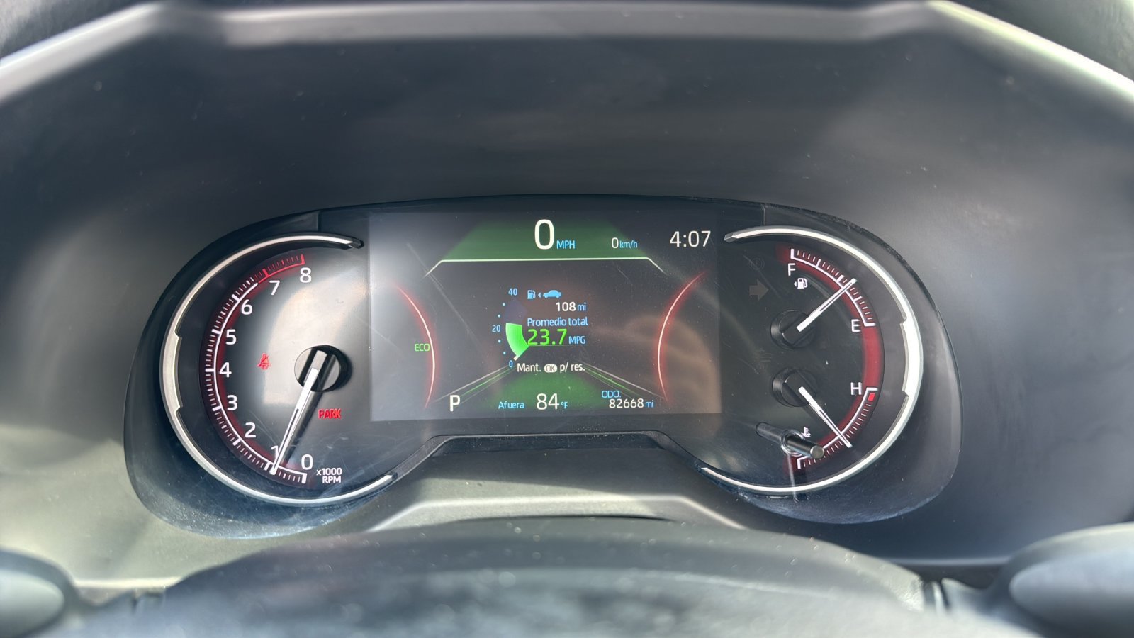 Used 2024 Toyota RAV4 LE FWD image 7
