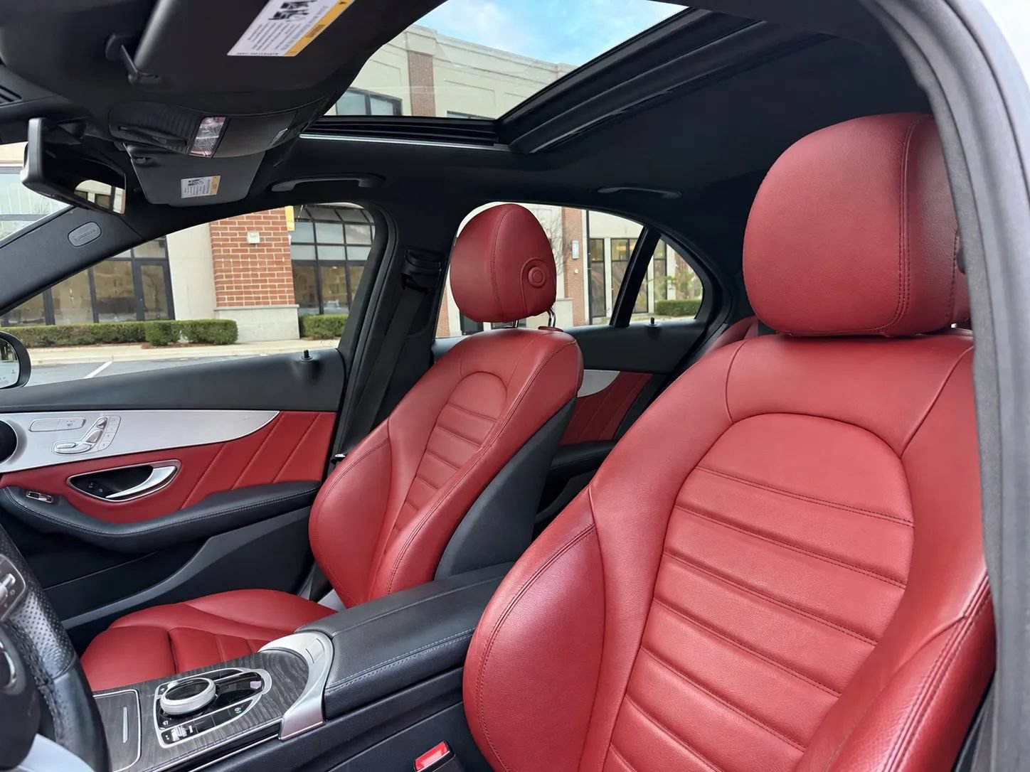 Used 2019 Mercedes-Benz C 300 4MATIC Sedan image 8