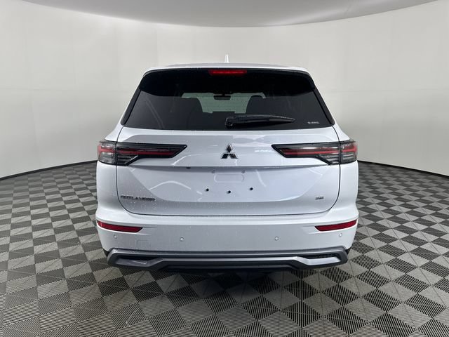 New 2026 Mitsubishi Outlander SE AWD/4WD image 6